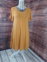 Load image into Gallery viewer, Criss Cross Bralette