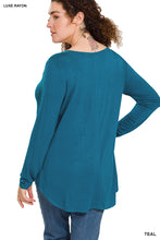 Load image into Gallery viewer, LONG SLEEVE V-NECK DOLPHIN HEM TOP (TEAL)
