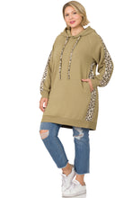 Load image into Gallery viewer, SIDE PANEL LEOPARD SOFT STRETCH HOODIE (KHAKI)
