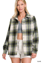 Load image into Gallery viewer, YARN DYED PLAID SHACKET (OLIVE)
